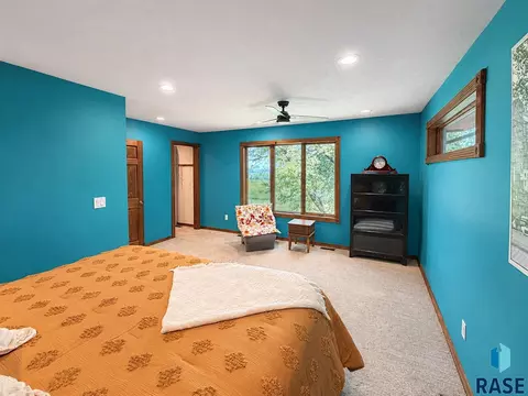 Bedroom - 48190 265th St, Brandon, SD 57005 photo 2 of 9