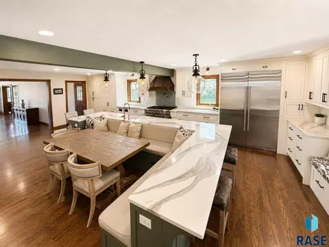Kitchen - 48190 265th St, Brandon, SD 57005 photo 1 of 6