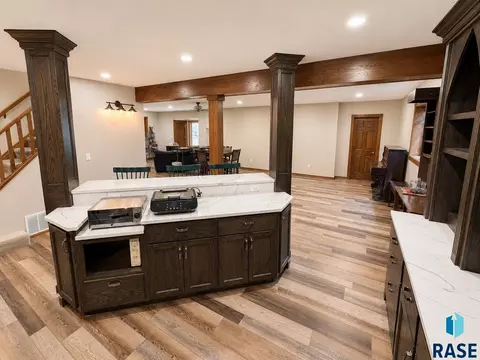 Kitchen - 48190 265th St, Brandon, SD 57005 photo 6 of 6