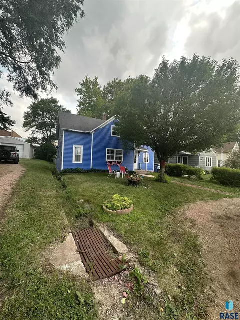231 Lovely Ave, Baltic, SD 57003 photo 2