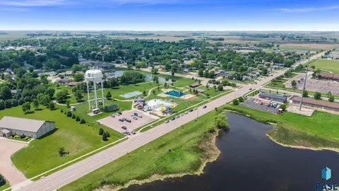 View/Area - 1006 Tanner Ct, Tea, SD 57064 photo 3 of 3