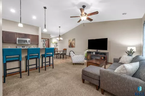 Living - 1006 Tanner Ct, Tea, SD 57064 photo 1 of 2