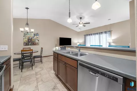 Kitchen - 1006 Tanner Ct, Tea, SD 57064 photo 1 of 3