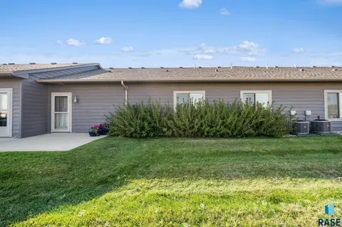 Exterior - 1006 Tanner Ct, Tea, SD 57064 photo 5 of 5