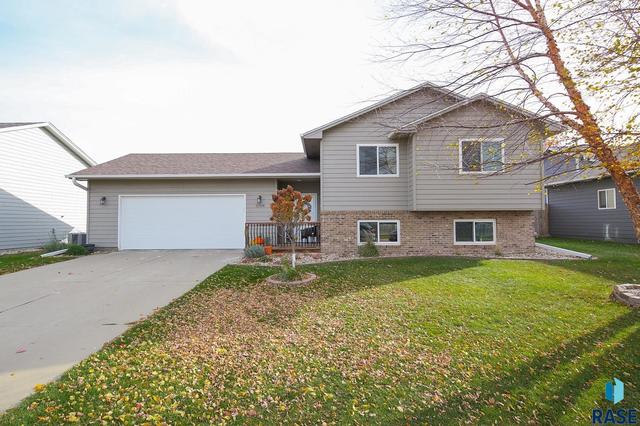 3704 S Stanford Ave, Sioux Falls, SD 57106