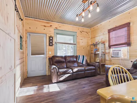 Living - 116 W Smith St, Oldham, SD 57051 photo 1 of 4