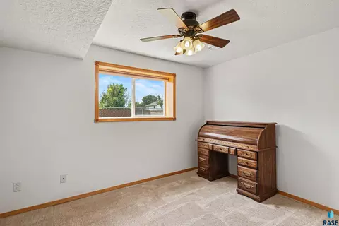 Bedroom - 1125 N Main Ave, Tea, SD 57064 photo 8 of 8