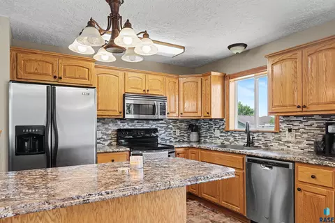 Kitchen - 1125 N Main Ave, Tea, SD 57064 photo 1 of 1