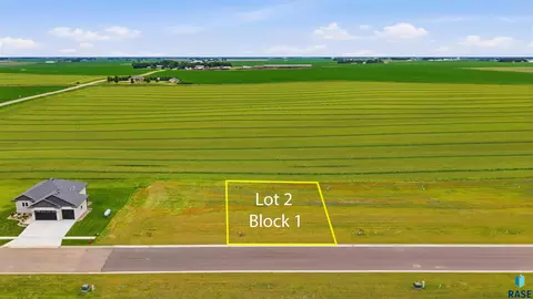 1407 Castle St, Larchwood, IA 51241