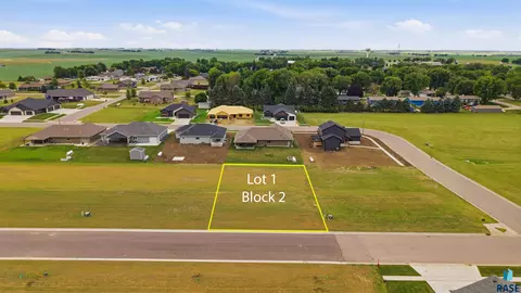 1404 Castle St, Larchwood, IA 51241