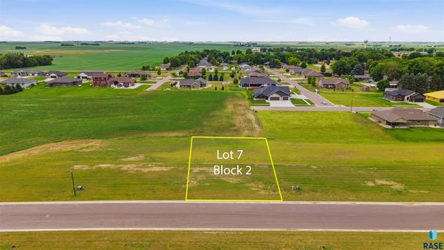 1504 Castle St, Larchwood, IA 51241