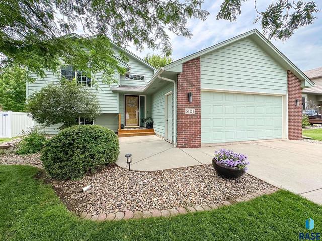 5101 S Arden Ave, Sioux Falls, SD 57108