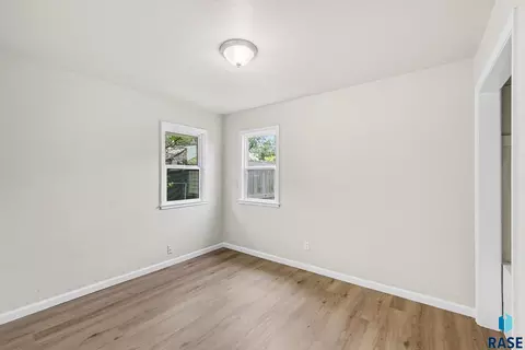 Other - 2305 E 11th St, Sioux Falls, SD 57103 photo 2 of 5