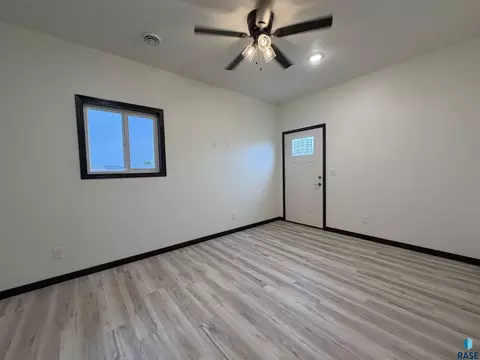 Living - 629 Foxtail Dr, Parker, SD 57053 photo 2 of 2