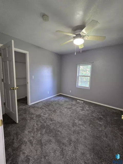 Bedroom - 46336 287th St, Centerville, SD 57014 photo 4 of 5