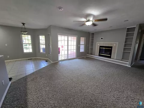 Living - 46336 287th St, Centerville, SD 57014 photo 1 of 2