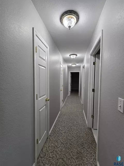 Entry Way - 46336 287th St, Centerville, SD 57014 photo 1 of 1