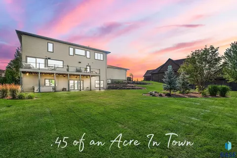 Exterior - S Ridgestone Dr, Sioux Falls, SD 57108 photo 6 of 6