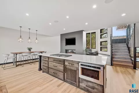 Kitchen - S Ridgestone Dr, Sioux Falls, SD 57108 photo 3 of 3