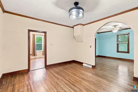 39390 227th St, Woonsocket, SD 57385 photo 9