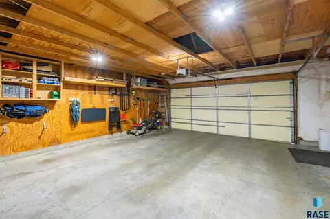 201 N Chris St, Worthing, SD 57077 photo 41