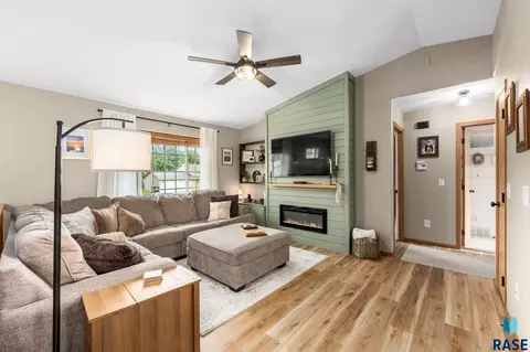 201 N Chris St, Worthing, SD 57077 photo 16