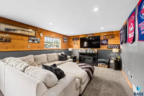201 N Chris St, Worthing, SD 57077 photo 29