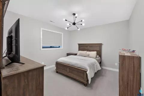 Bedroom - E 77th St, Sioux Falls, SD 57108 photo 7 of 10