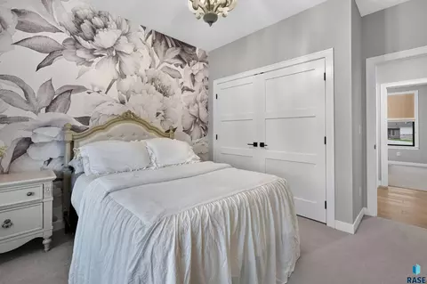 Bedroom - E 77th St, Sioux Falls, SD 57108 photo 6 of 10