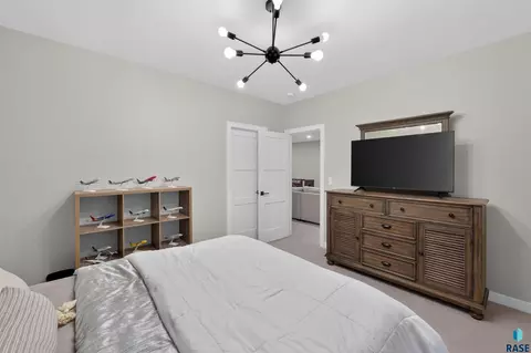 Bedroom - E 77th St, Sioux Falls, SD 57108 photo 8 of 10
