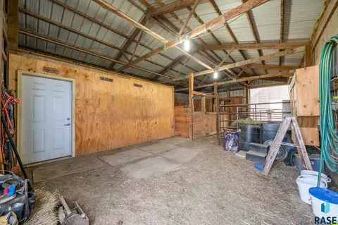 45139 Hawk Dr, Montrose, SD 57048 photo 10
