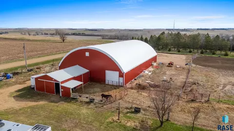 45139 Hawk Dr, Montrose, SD 57048 photo 8