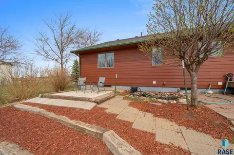 45139 Hawk Dr, Montrose, SD 57048 photo 35