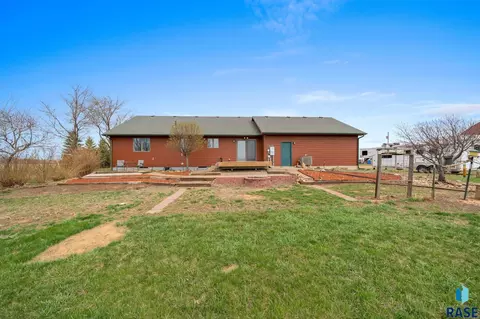 45139 Hawk Dr, Montrose, SD 57048 photo 34