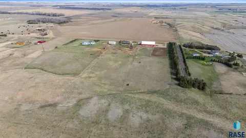 45139 Hawk Dr, Montrose, SD 57048 photo 40