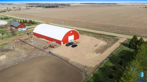 45139 Hawk Dr, Montrose, SD 57048 photo 14