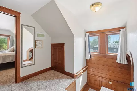 718 E 4th St, Dell Rapids, SD 57022 photo 16