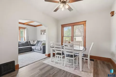 718 E 4th St, Dell Rapids, SD 57022 photo 7