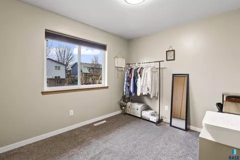Bedroom - N Steven St, Worthing, SD 57077 photo 3 of 6
