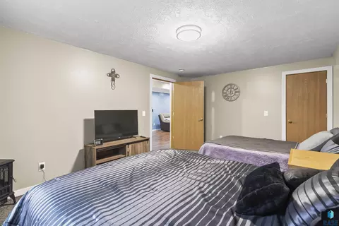 Bedroom - N Steven St, Worthing, SD 57077 photo 6 of 6