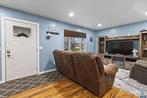 Entry Way - N Steven St, Worthing, SD 57077 photo 1 of 1
