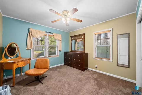 910 S 3rd Ave, Sioux Falls, SD 57104 photo 19