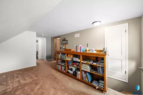 910 S 3rd Ave, Sioux Falls, SD 57104 photo 31
