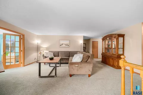 Living - 27210 Lovely Pl, Tea, SD 57064 photo 3 of 8