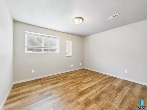 Bedroom - 905 Fanning St, Tea, SD 57064 photo 2 of 7