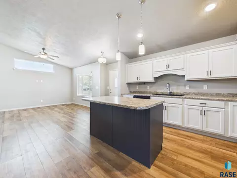 Kitchen - 905 Fanning St, Tea, SD 57064 photo 5 of 5