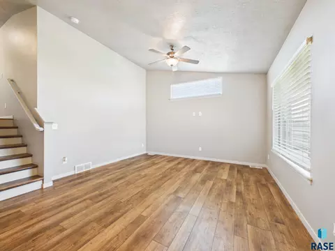 Living - 905 Fanning St, Tea, SD 57064 photo 3 of 12