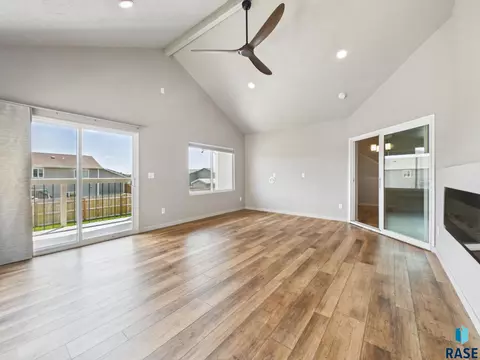 Living - 905 Fanning St, Tea, SD 57064 photo 8 of 12