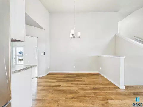 Dining - 905 Fanning St, Tea, SD 57064 photo 2 of 2