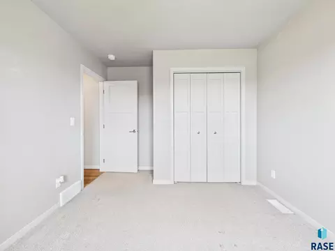 Bedroom - 905 Fanning St, Tea, SD 57064 photo 4 of 7